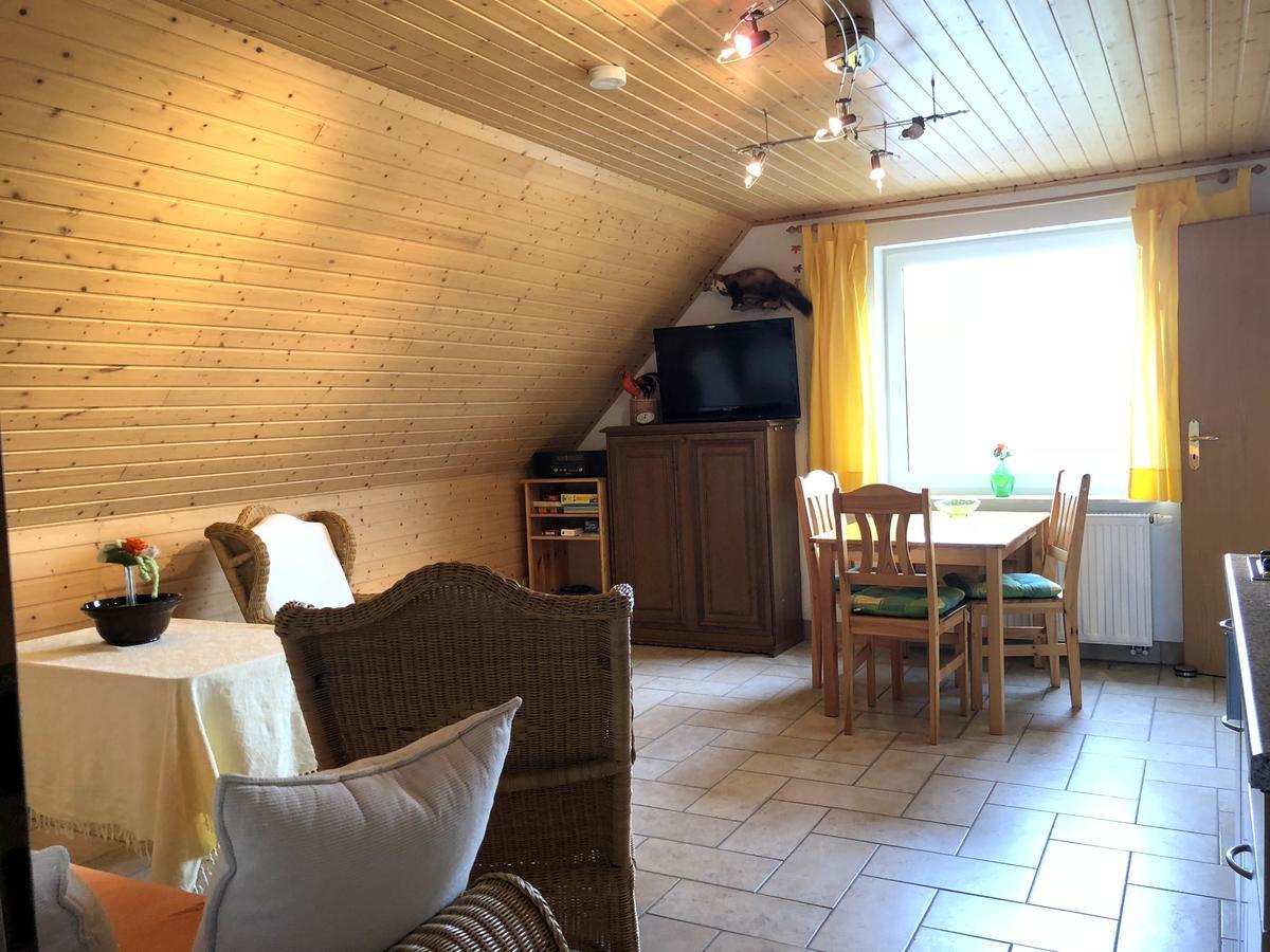 Ferienwohnung Mit Garten Wieck Exterior photo